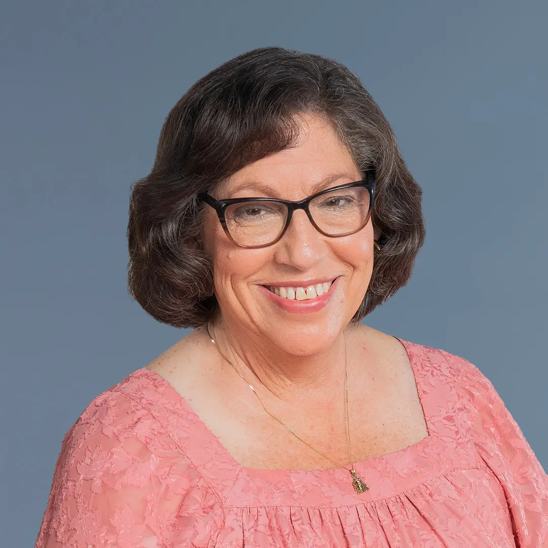 Kelly Gonzalez headshot