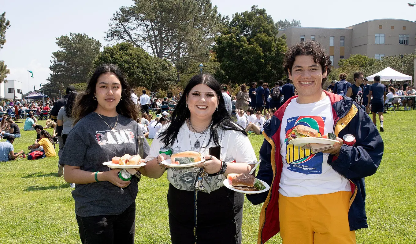 Campus Cookout serves up meals and amusements to 2,000 guests ...