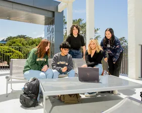 A hroup of students grouped next to each other