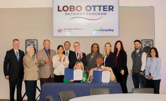 Lobo Otter Pathway signing