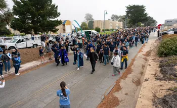 Led by President Quiñones, Faculty and Students walk to Convocation