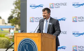 Emcee and ���ӽ紫ý Vice President for University Advancement, Mike LaPlante