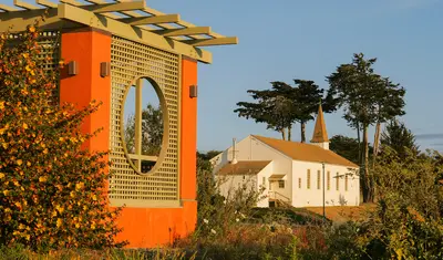 Alumni and Visitor Center outside
