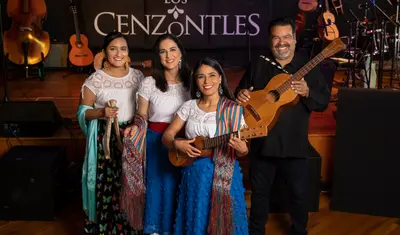 Los Cenzontles