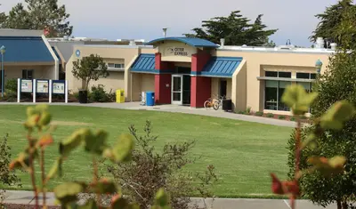 Campus, quad, Otter Express