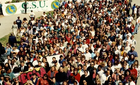 Group photograph of CSUMB faculty, staff and students taken in 1995.