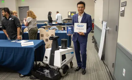 2023 Startup Challenge venture division winner Xiao Xiao