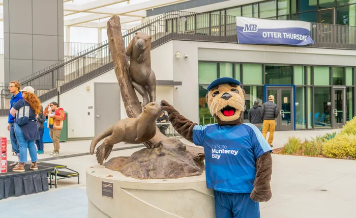 Spirit of CSUMB’s mascot embodied in new statue | California State ...