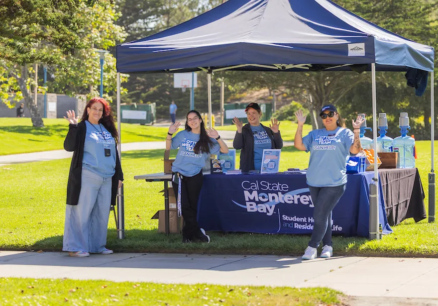 Otter welcome team, welcoming students